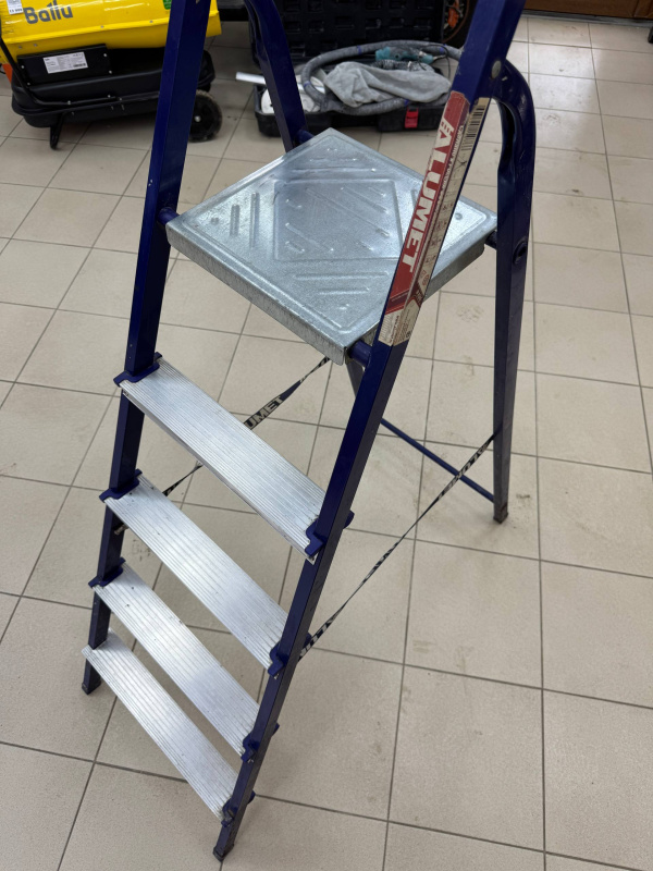 Лестница Alumet M 8305