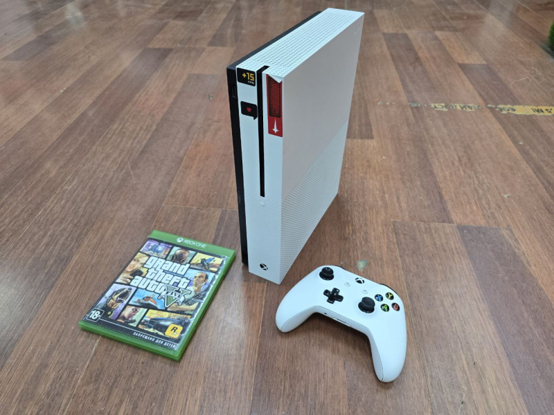 Игровая приставка Xbox One s 500гб