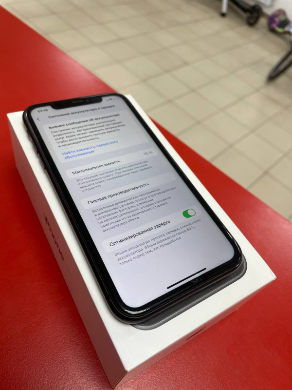 Мобильный телефон Apple iPhone 11