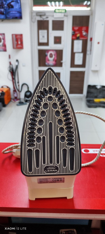 Утюг Leran cei 3220