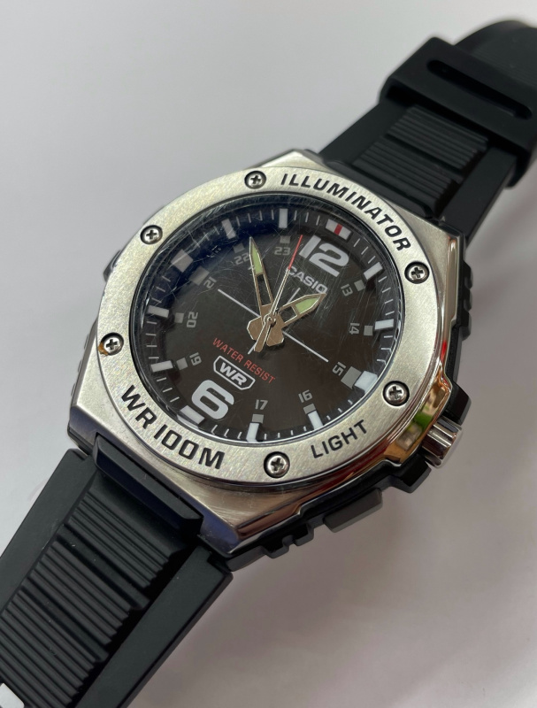 Часы наручные Casio WR MWA-100H