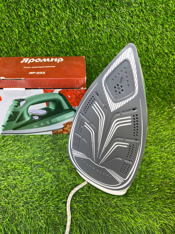 Утюг  Яромир ЯР-032
