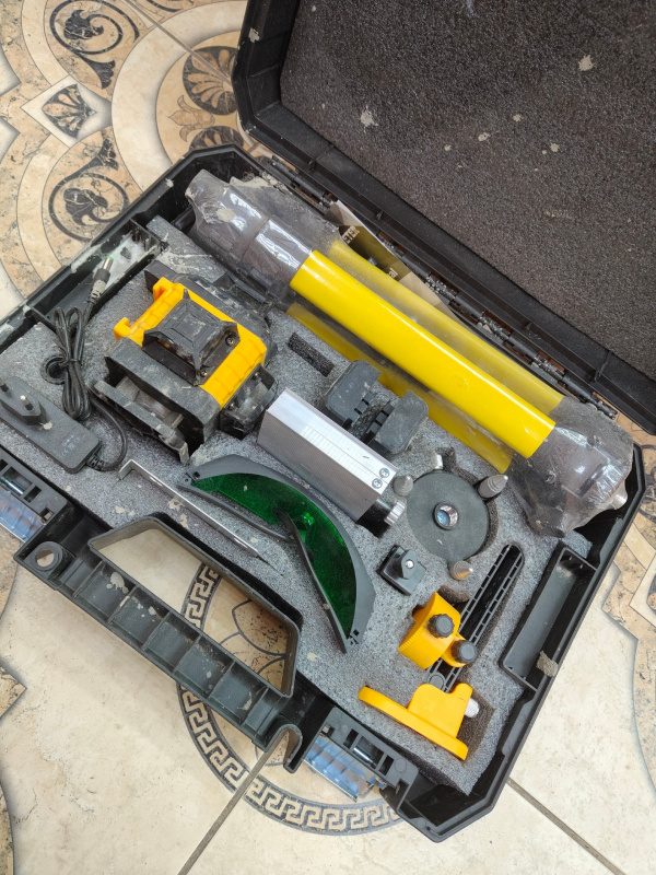 Лазерный уровень Dewalt 4